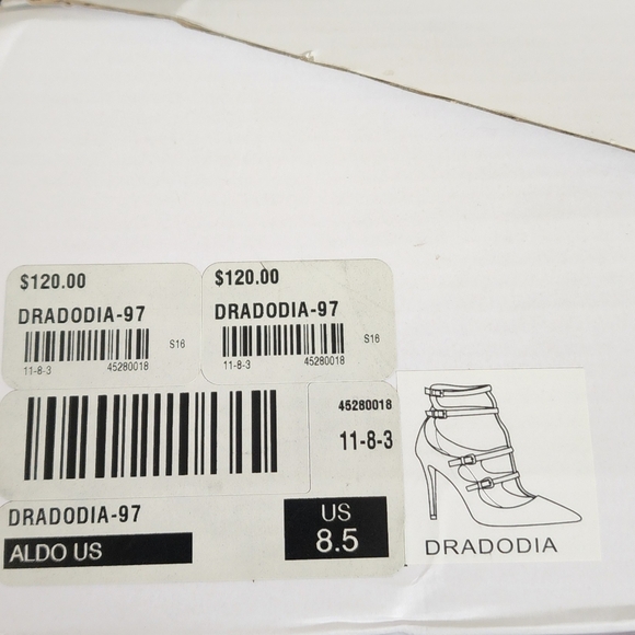 Elegant Black Strappy Heels - Picture 6 of 6